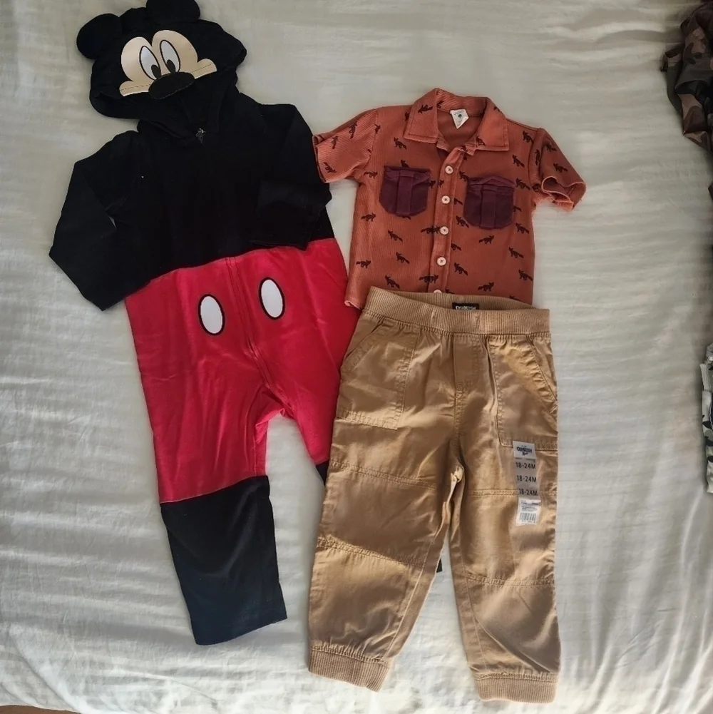 Baby Boy Bundle of 1 bodysuit, 1 Button-Up Shirt, and Khaki Pants size 18-24 mon